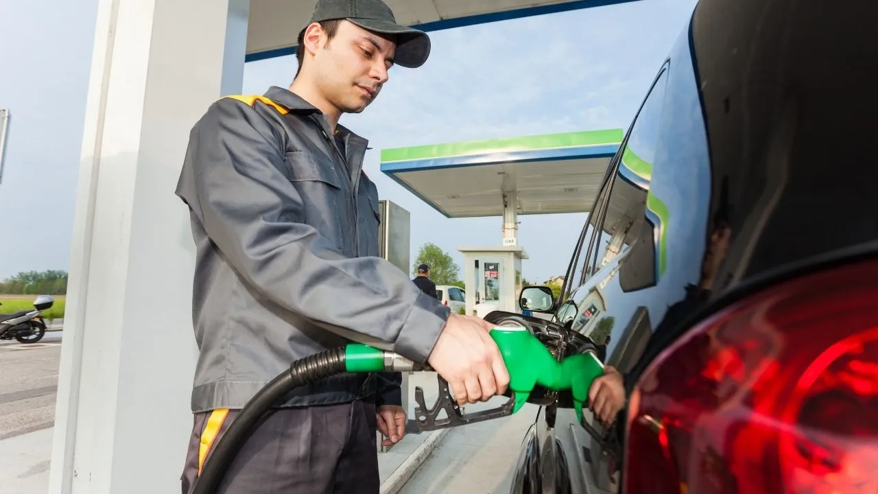 Benzine zam geliyor!