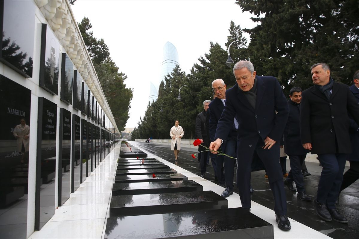 Akar: “Tek yumruk, tek yürek, tek ordu” - Sayfa 8