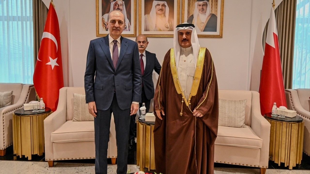 Kurtulmuş, Bahreyn Meclis Başkanı ile görüştü!