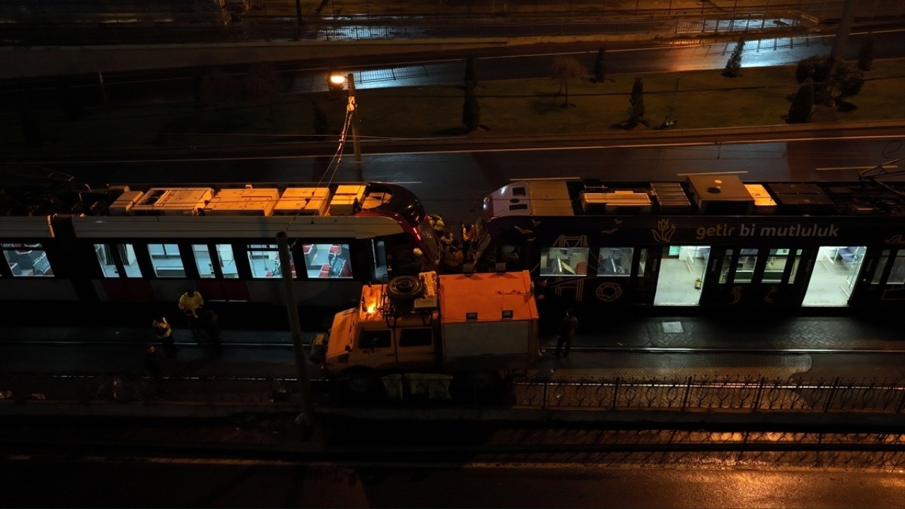 Zeytinburnu'nda tramvay kazası!