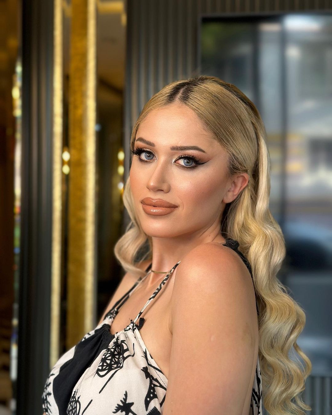 Diyarbakır'da güzelliğiyle büyüleyen muhtar adayı! - Sayfa 7