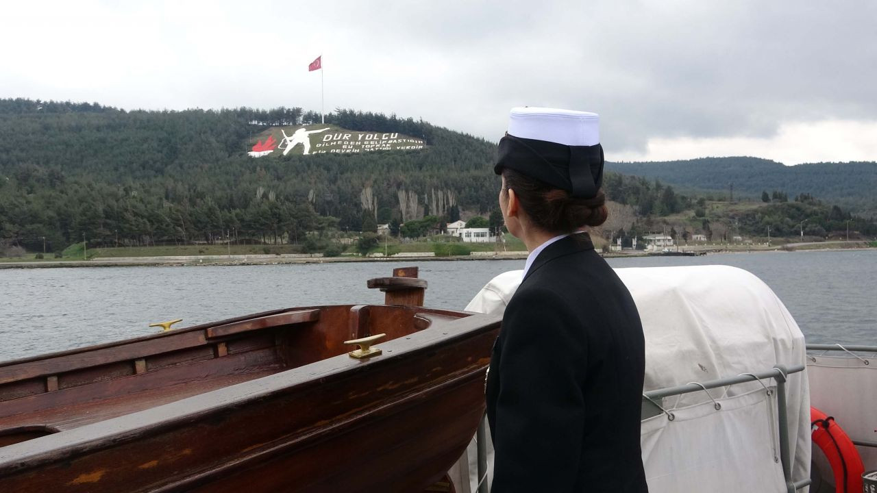 Türkiye'nin ilk kadın amirali Gökçen Fırat - Sayfa 4