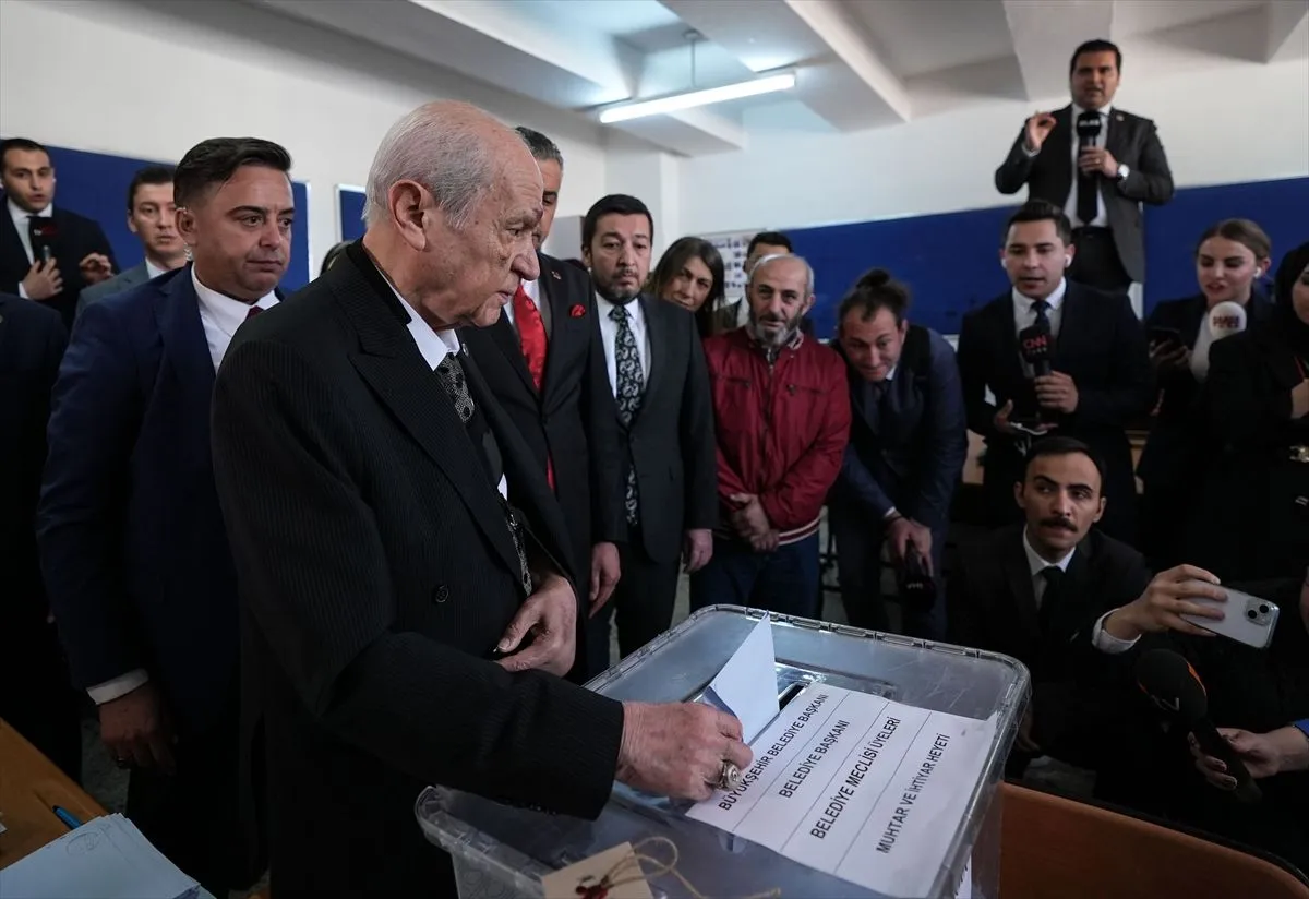 Bahçeli'nin yüzündeki morluklar neden oldu?