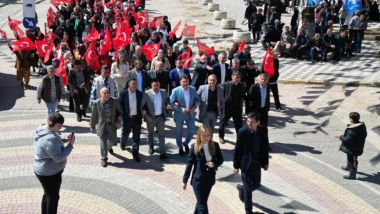 Türkiye’nin en genç belediye başkanı olan Zeynep Çelik kimdir?