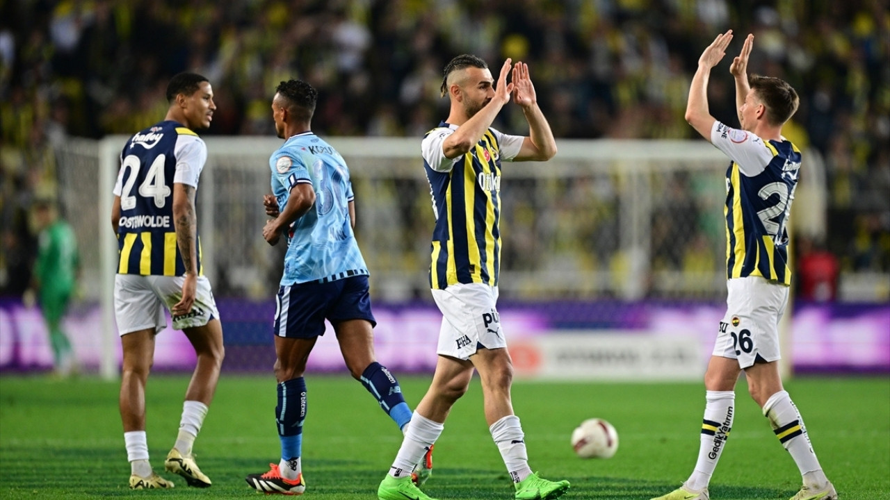 Fenerbahçe, Adana Demirspor'u 4 golle geçti
