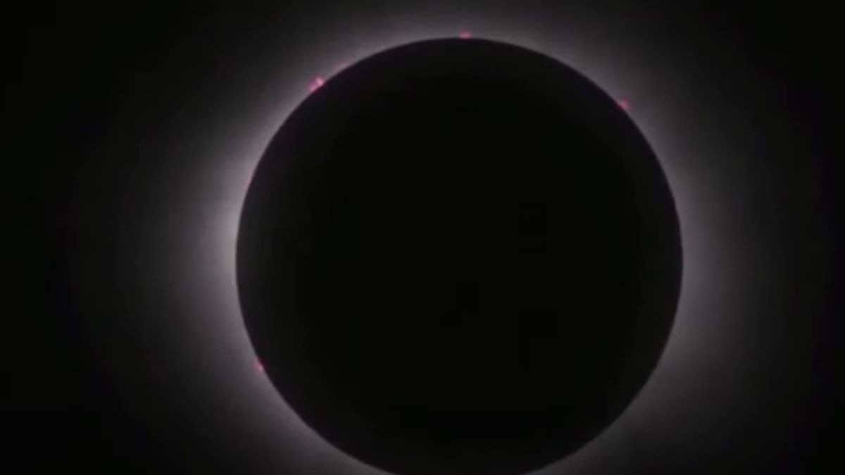 2024’ün ilk güneş tutulması gerçekleşti! Görenleri hayran bırakan o anlar böyle görüntülendi - Sayfa 19