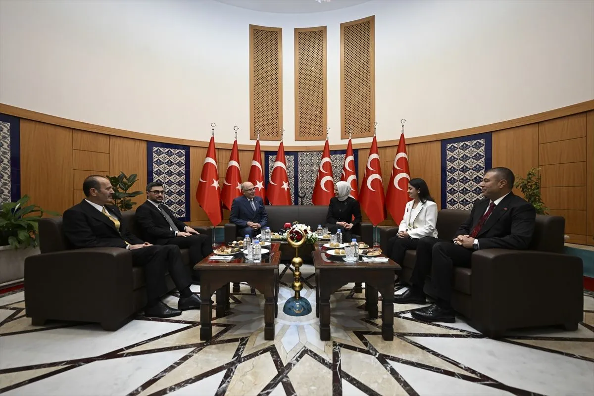 Siyasi partiler arasında bayramlaşma günü
