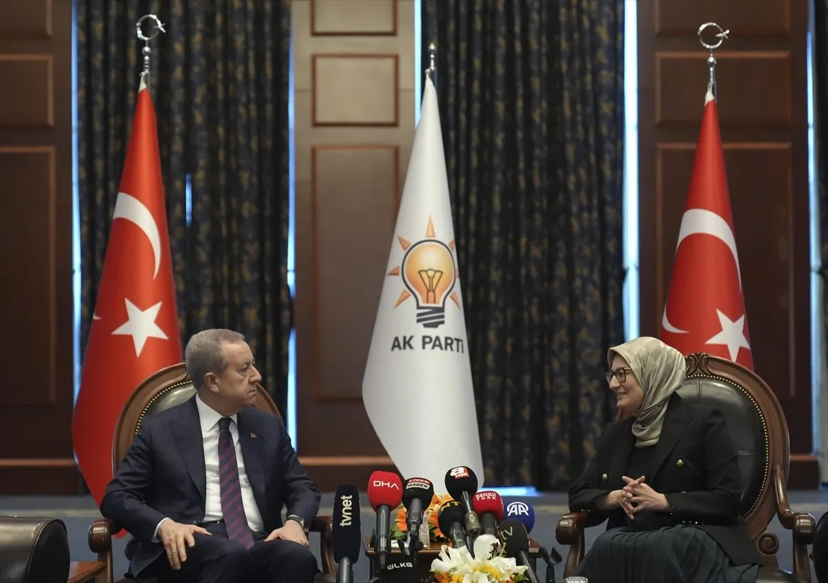 Siyasi partiler arasında bayramlaşma günü