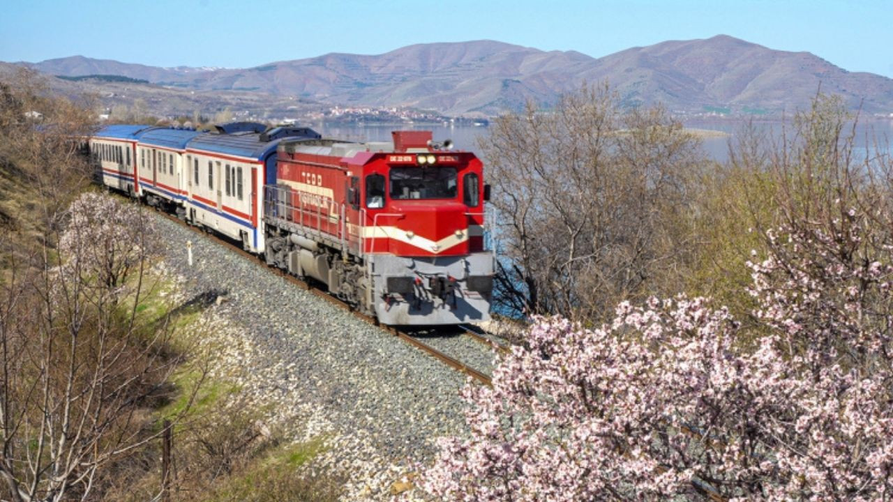 Türkiye’nin merakla beklediği yeni turistik treni 19 Nisan’da açılıyor! - Sayfa 1