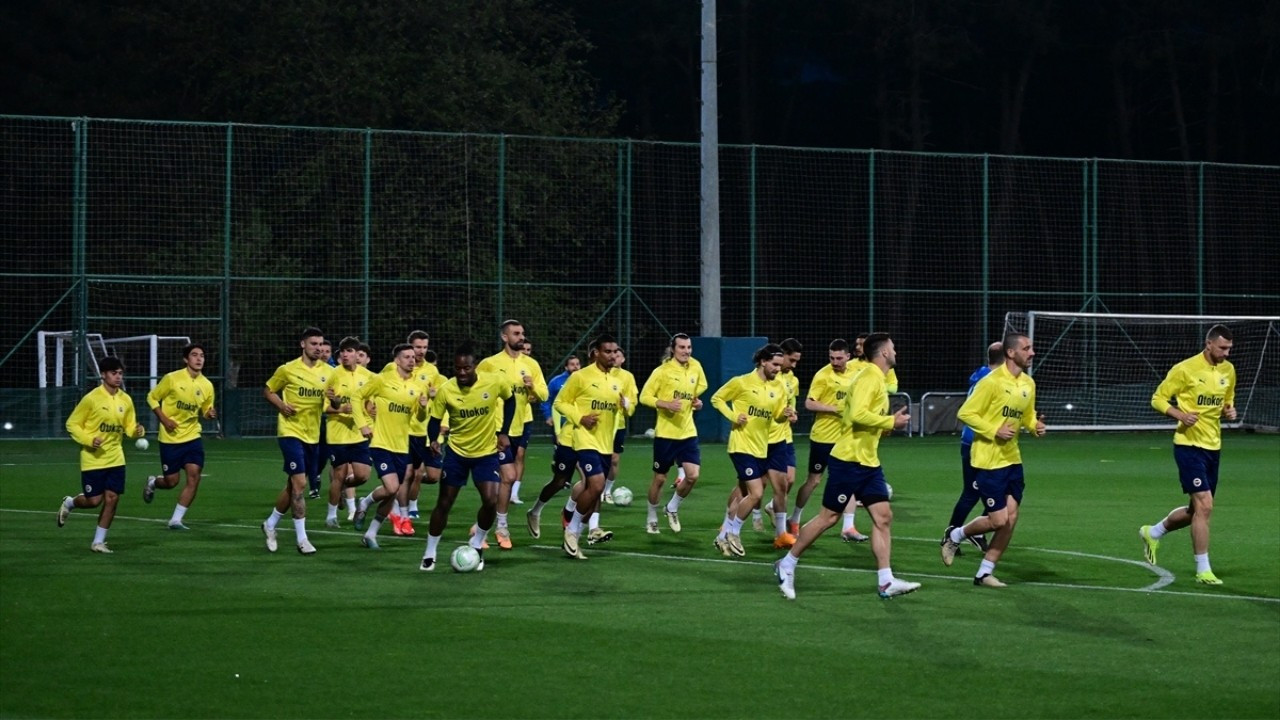 Derbi öncesi Fenerbahçe'de tehlike: Yıldızlar sınırda