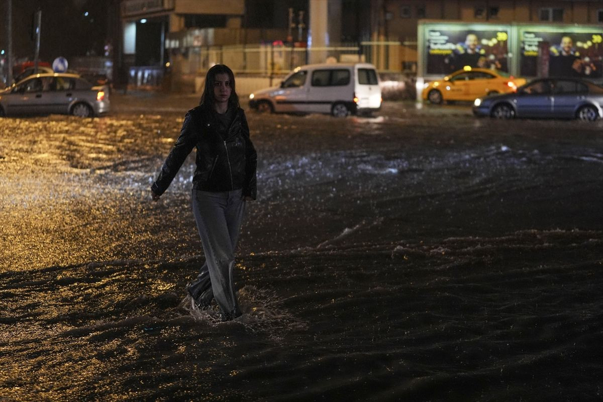 Ankara'nın selle imtihanından akılda kalan anlar! - Sayfa 18