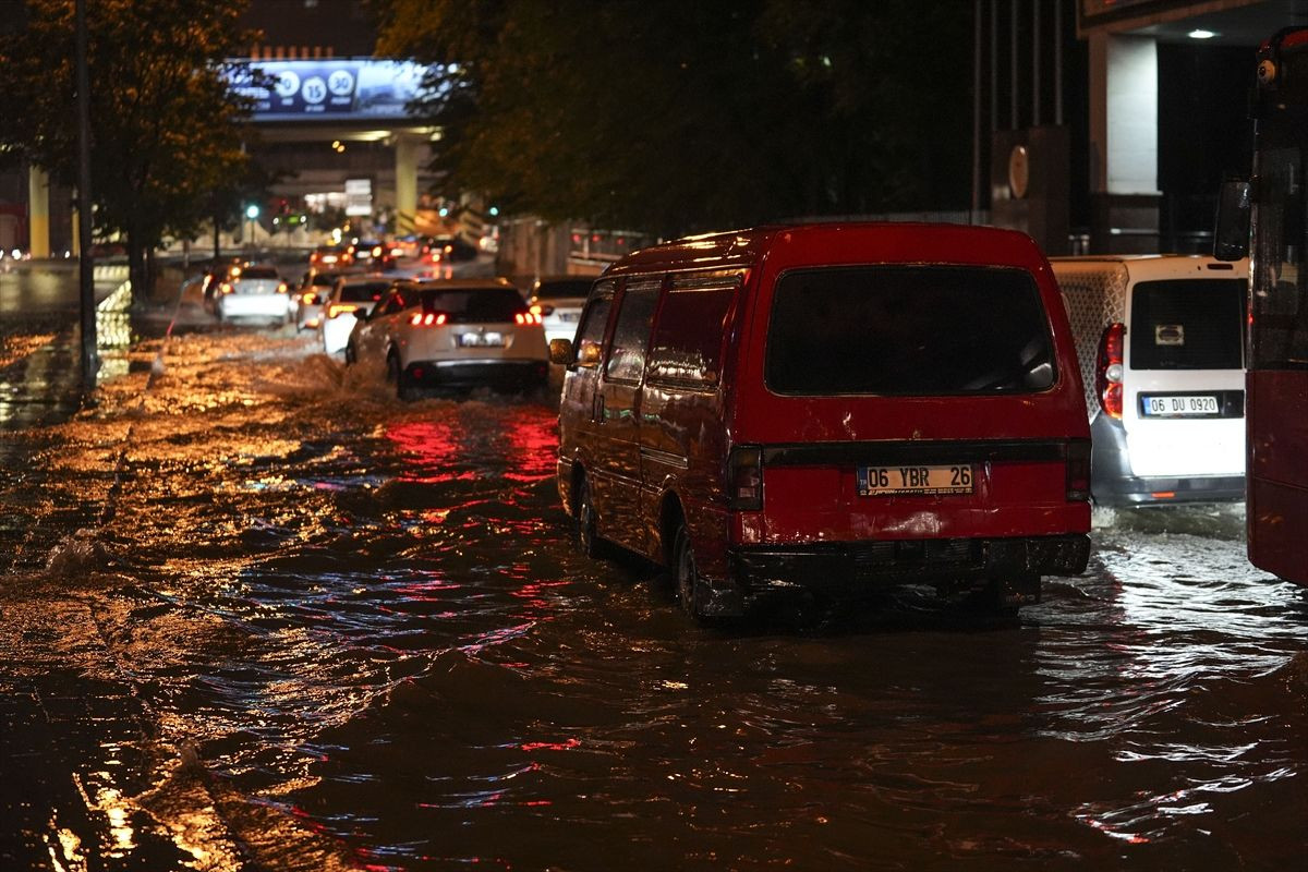 Ankara'nın selle imtihanından akılda kalan anlar! - Sayfa 17