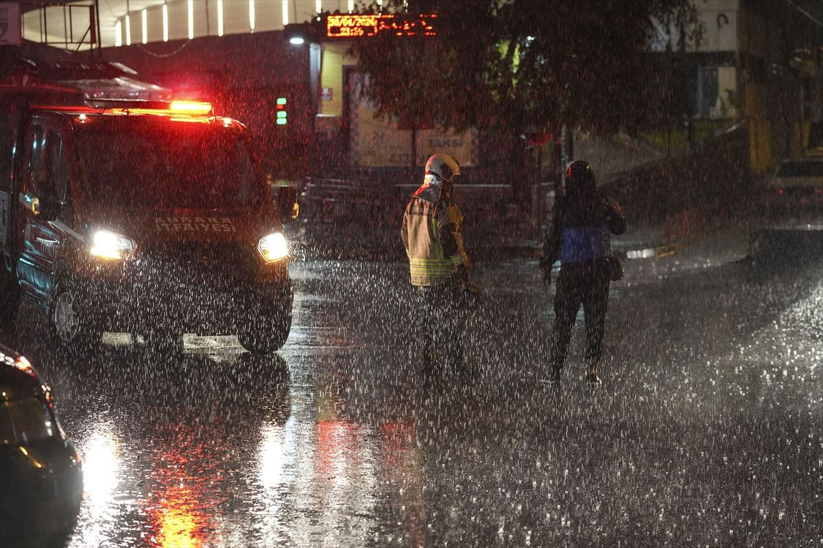 Ankara'nın selle imtihanından akılda kalan anlar! - Sayfa 14