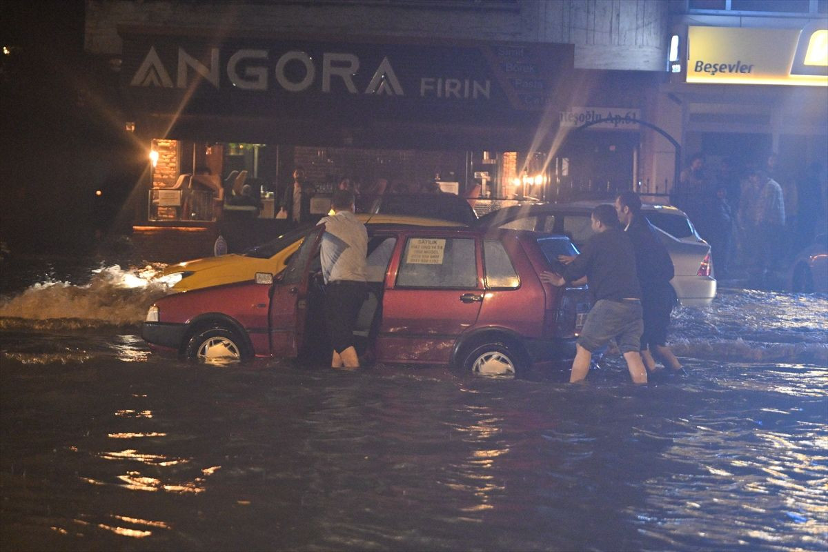 Ankara'nın selle imtihanından akılda kalan anlar! - Sayfa 41