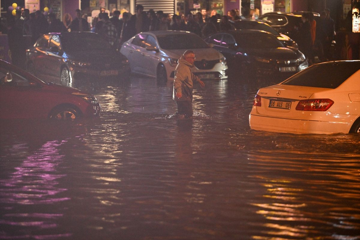 Ankara'nın selle imtihanından akılda kalan anlar! - Sayfa 46