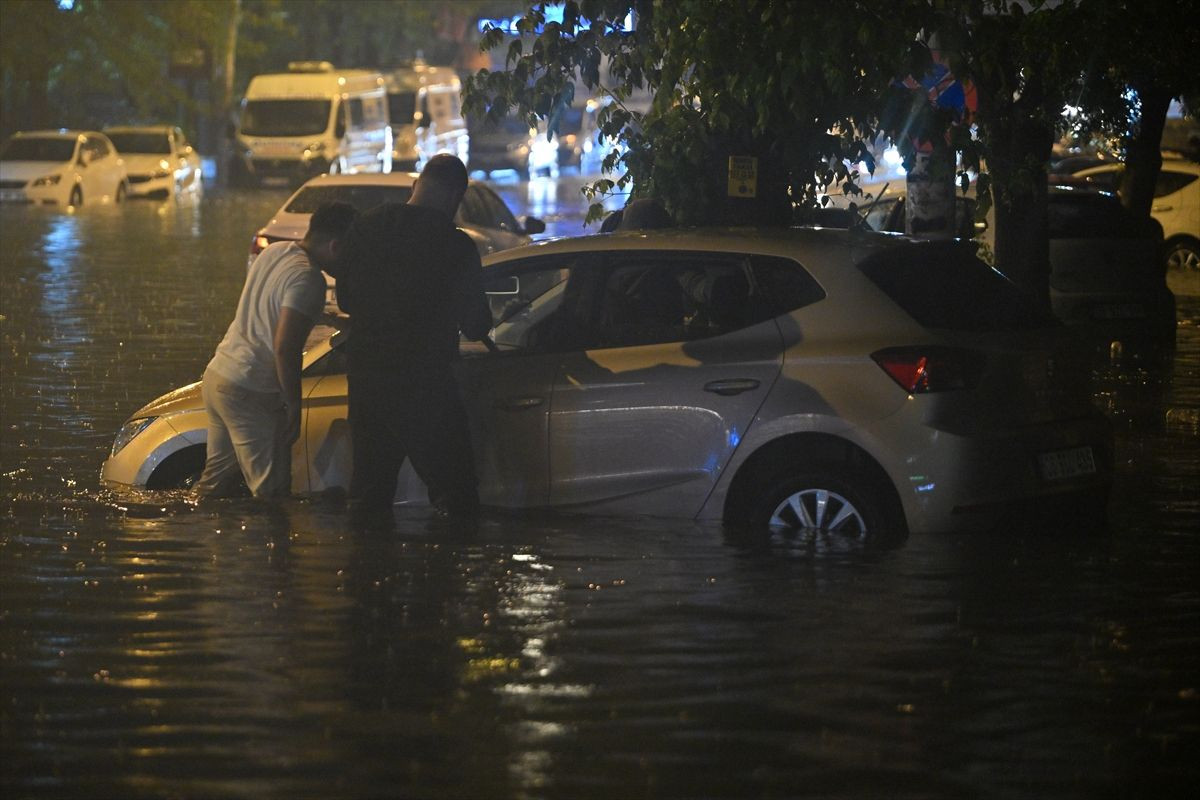 Ankara'nın selle imtihanından akılda kalan anlar! - Sayfa 45