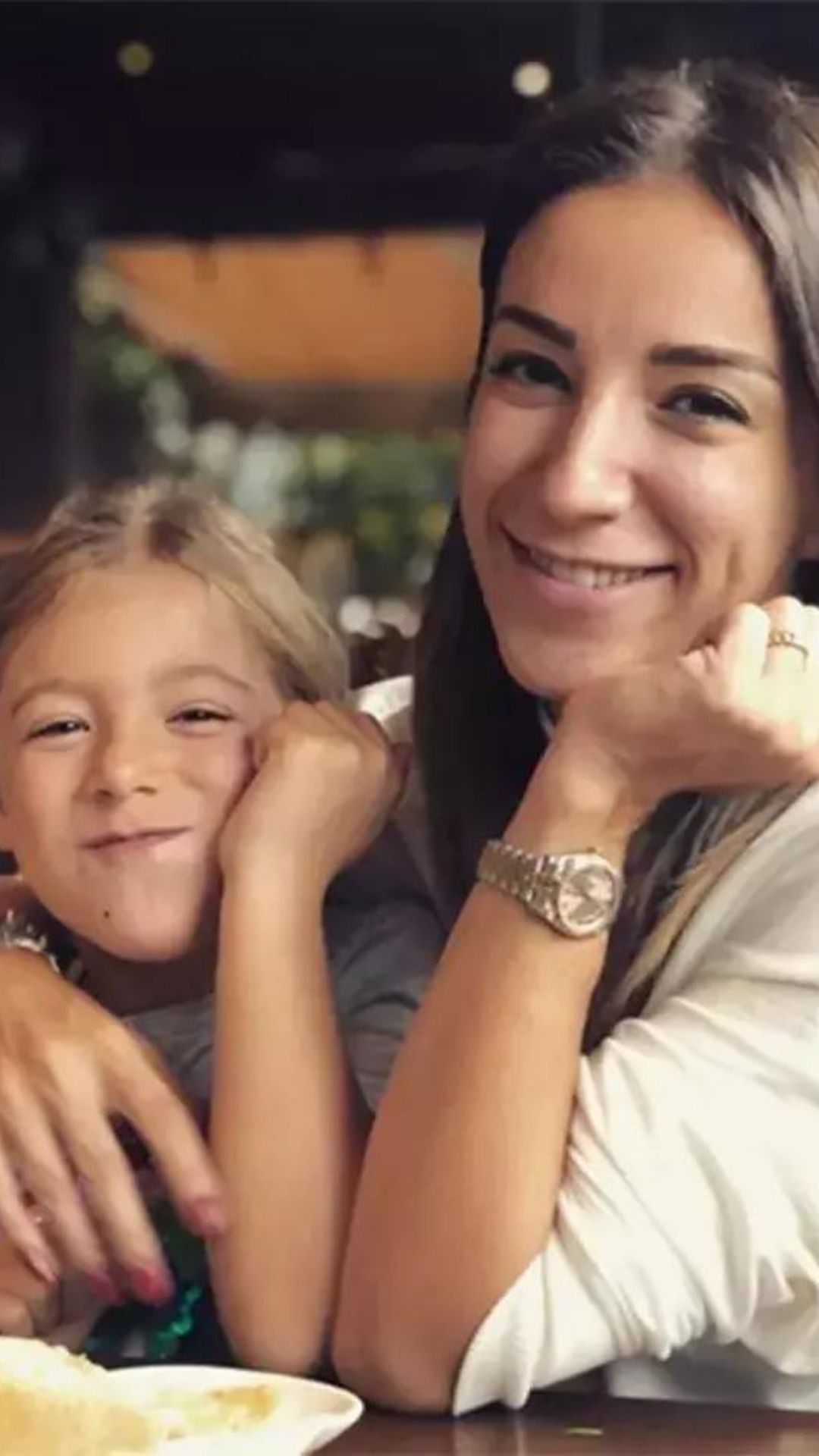 Bir döneme “hayalet sevgilim” şarkısı ile damga vuran İrem Yağcı’nın şimdiki mesleği ve son hali şaşırttı! - Sayfa 7