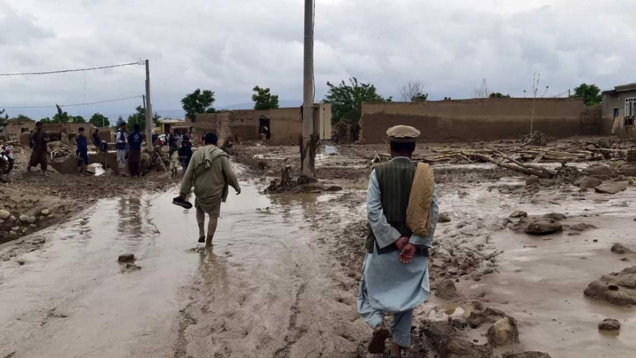 Afganistan’da sel: 300 kişi hayatını kaybetti
