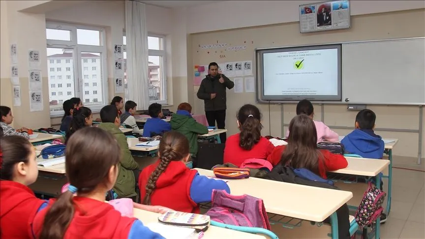 Sözleşmeli öğretmen ataması başvuruları yarın başlıyor