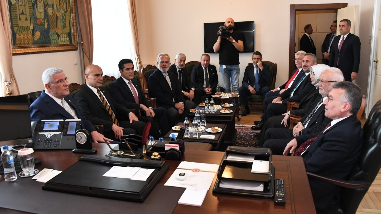 Dervişoğlu, AK Parti Grubu’nu ziyaret etti!