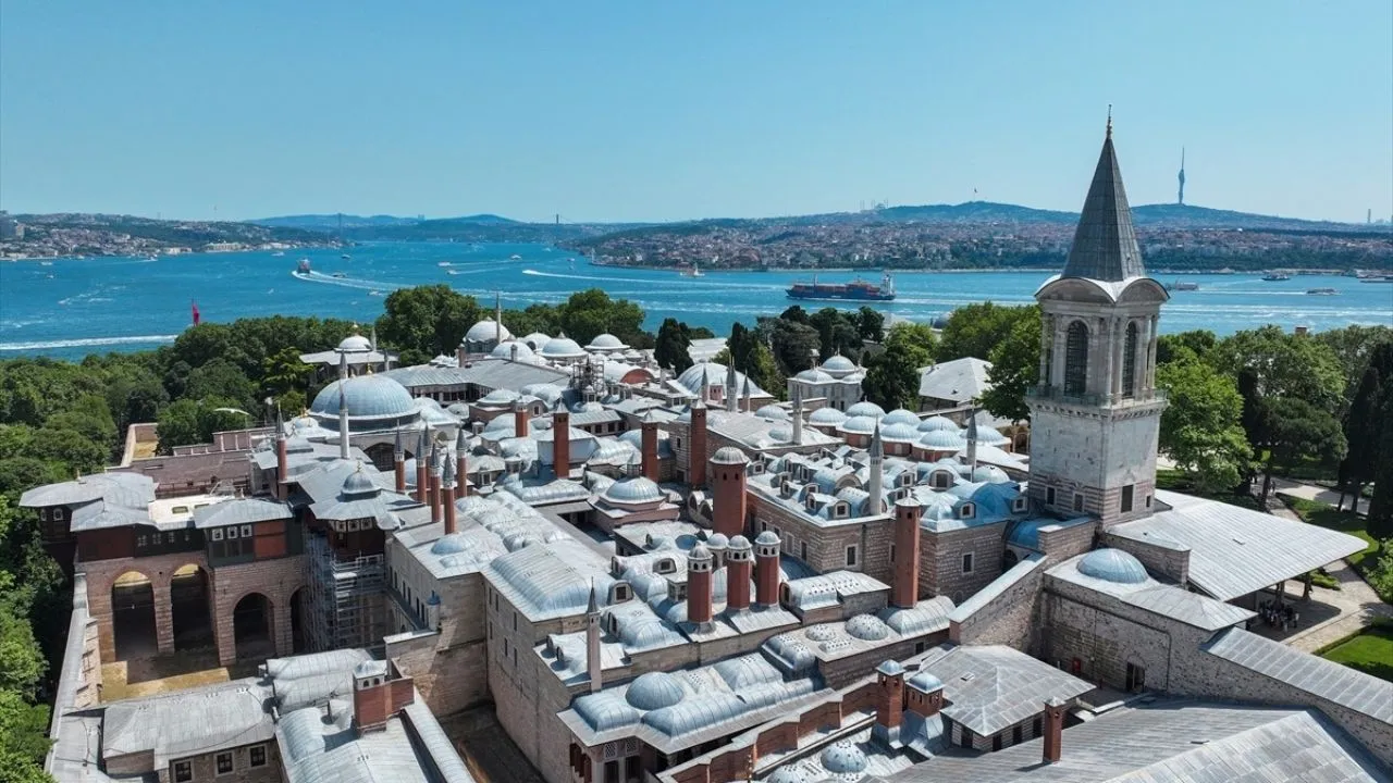Topkapı Sarayı'nda Cariyeler Taşlığı ve Hamamı ile Kuşhane Mutfağı yeniden ziyarete açıldı