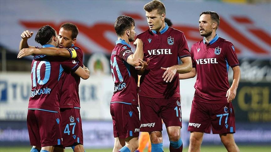 Trabzonspor son 9 sezonda şampiyonluğa en yakın dönemi yaşıyor