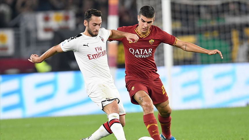 Hakan Çalhanoğlu'nun gol attığı maçta Milan Roma'yı 2-0 yendi